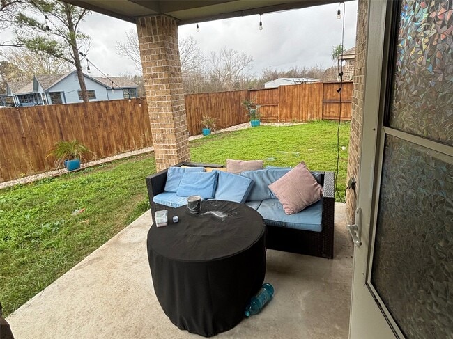 Foto del edificio - 3734 Bach St