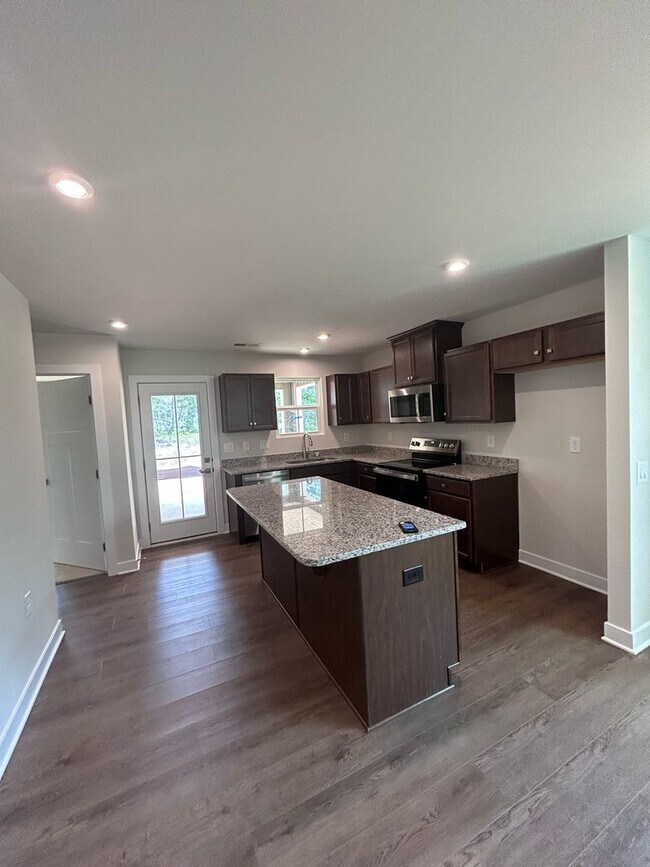 Foto del edificio - Austin Woods New Townhouse, North Chesterf...