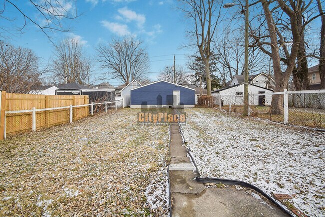 Foto del edificio - 1115 Keystone Ave