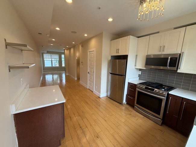 Foto del edificio - 707 18th St NE