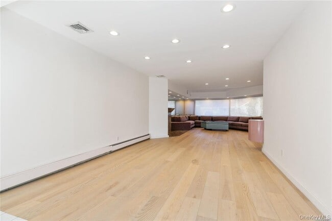 Foto del edificio - 70 Shelley Ln