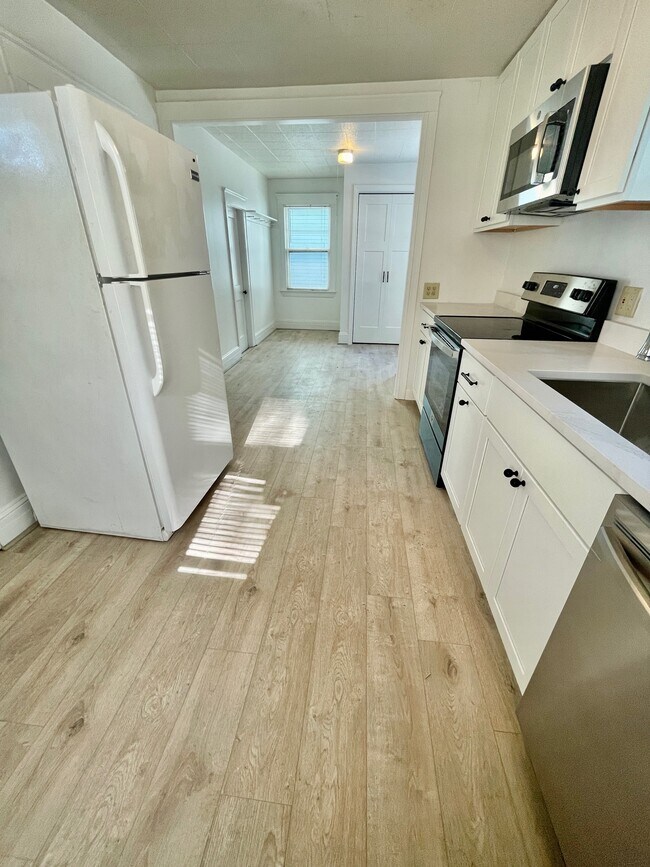 Kitchen - 187 Ocean Ave