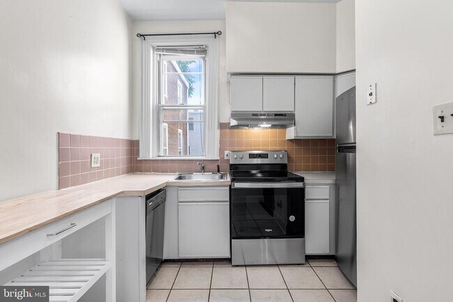 Foto del edificio - 2826 Poplar St