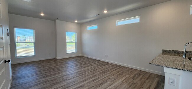 Foto del edificio - 1091 Kentucky