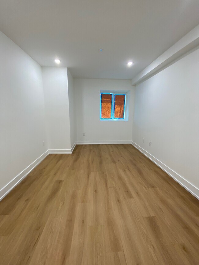 Building Photo - 4202 Fairmount Ave