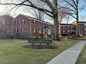 Building Photo - 291 Manville Rd