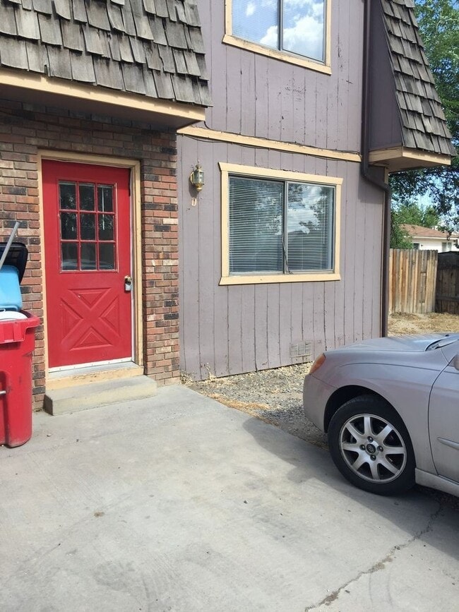 Building Photo - 3211 Opal Ct