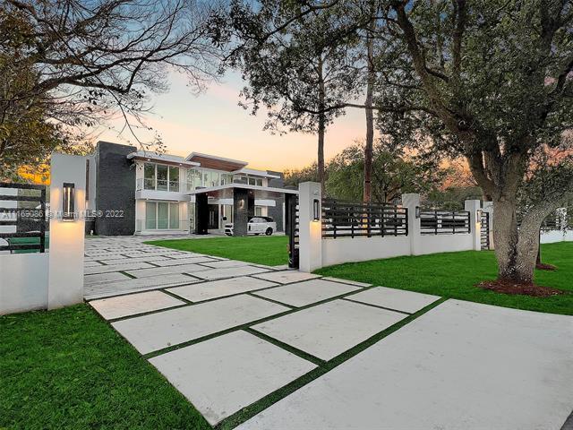 Foto del edificio - 6300 Moss Ranch Rd