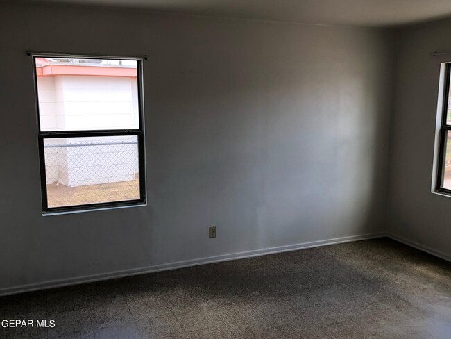 Foto del edificio - 5508 Pollard St