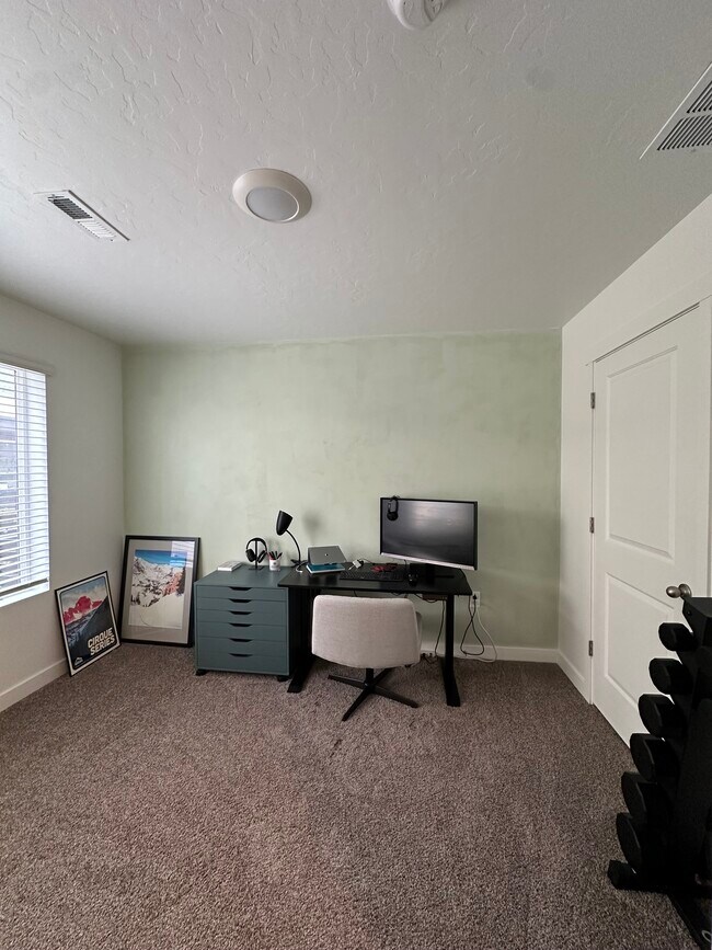 Foto del edificio - 1146 W 340 S