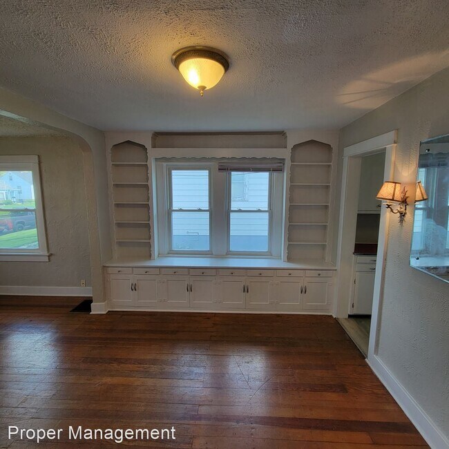 Building Photo - 2 br, 1 bath House - 2645 Wayland Avenue