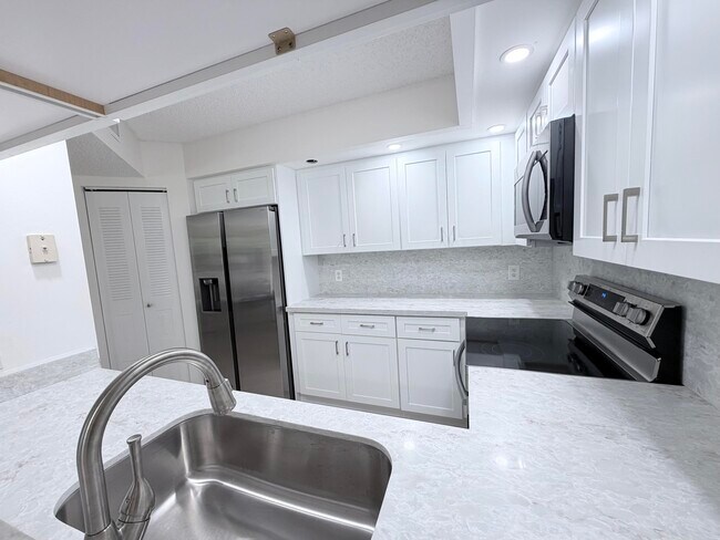 Foto del edificio - 1000 SW 125th Ave