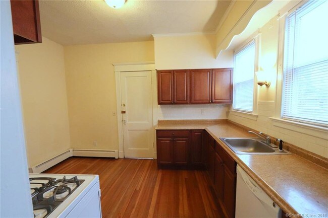Building Photo - 814 Orange St