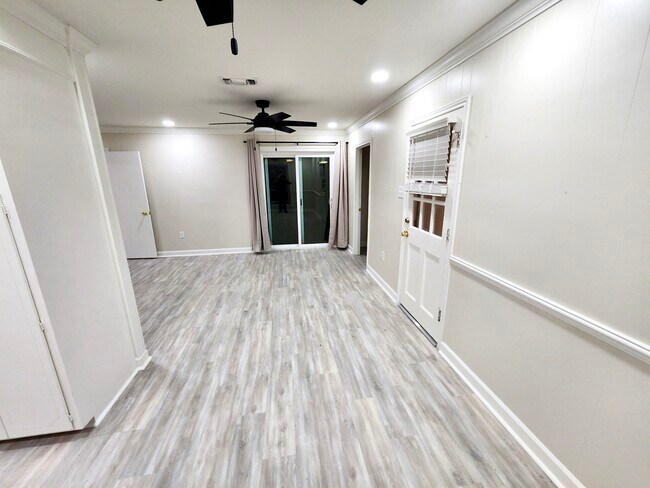 Foto del edificio - 5055 Inniswold Rd