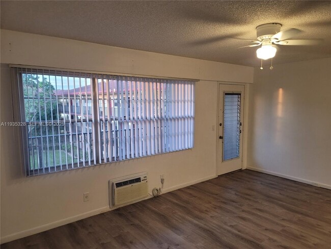 Building Photo - 151 SW 134th Way