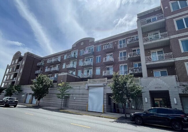 Foto del edificio - 3630 N Harlem Ave