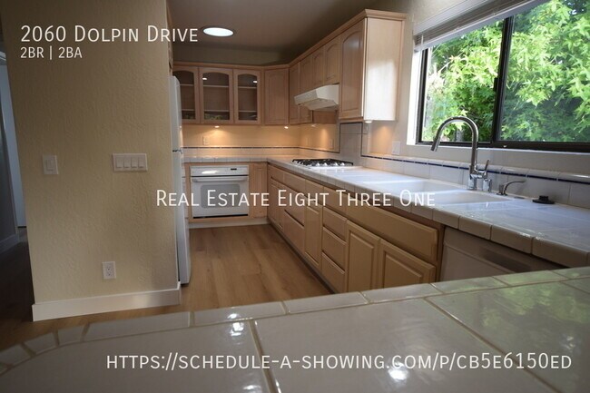 Foto del edificio - 2060 Dolpin Drive-