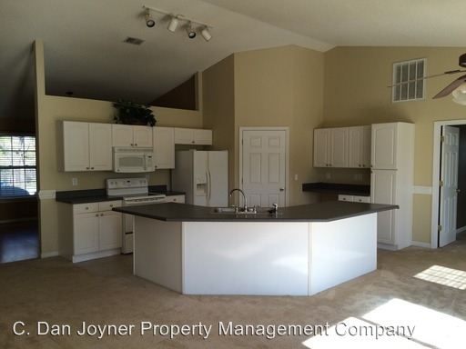 Building Photo - 3702 Ballenger Rd