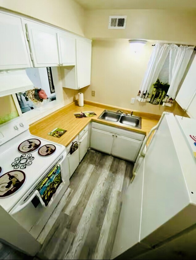 Foto del edificio - 7900 Westheimer Rd