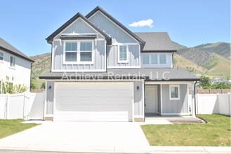 Building Photo - 556 N 275 E