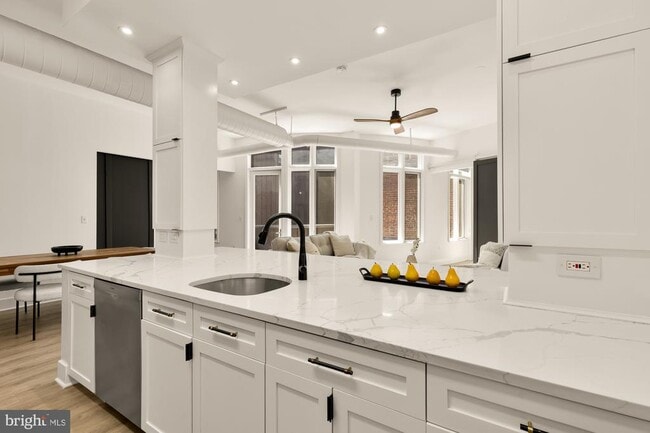 Building Photo - 1700 Kalorama Rd NW