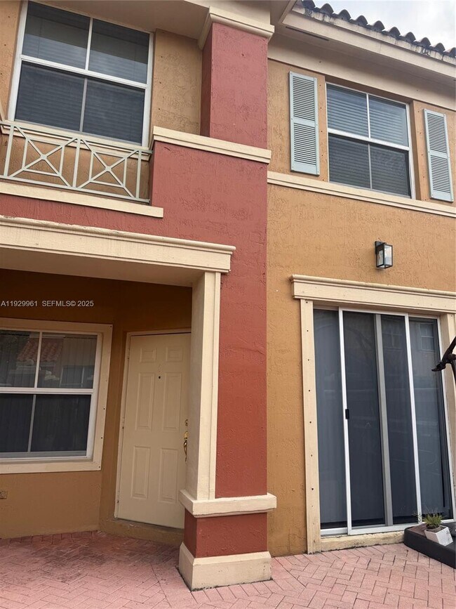 Foto del edificio - 11411 NW 60th St