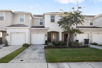 Building Photo - 7042 Summer Holly Pl