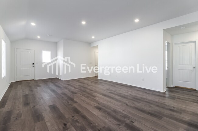 Building Photo - 240 Sarah Alyse Ln