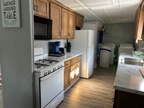 Building Photo - 115 Lane 101b Crooked Lk