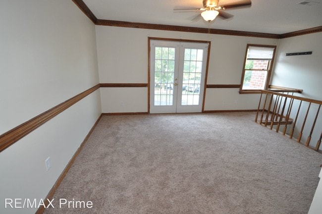 Building Photo - 24 Academy Ln