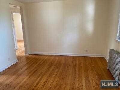 Foto del edificio - 415 Ridge Rd