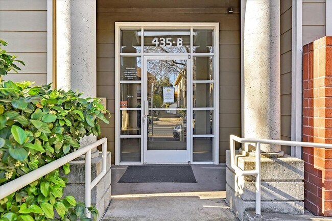 Foto del edificio - 435 N 2nd St