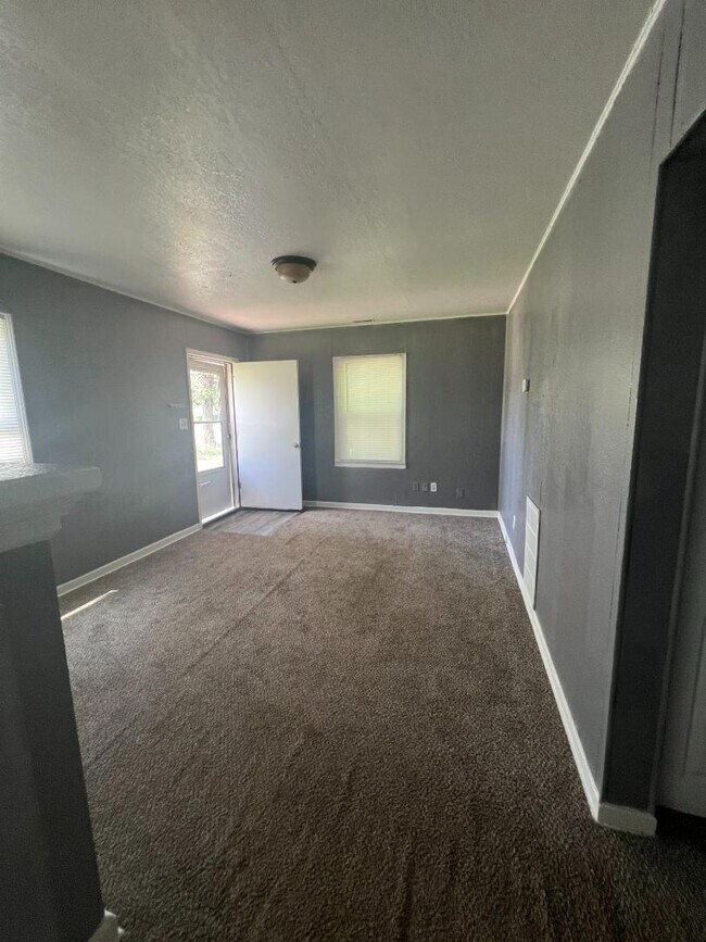 Foto del edificio - 948 N Glendale St