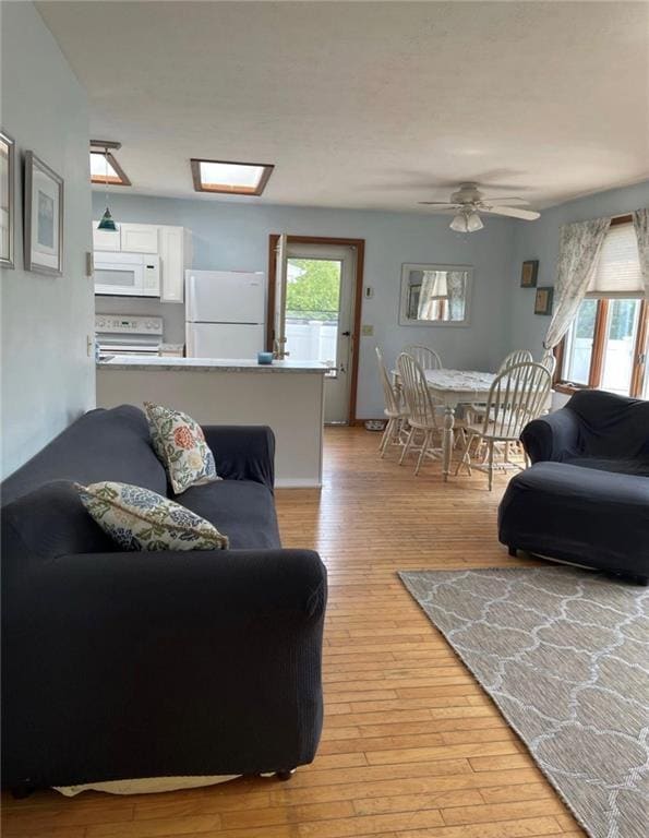 Foto del edificio - 56 Sand Hill Cove Rd