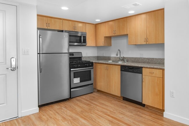 Foto del edificio - 13429 Vanowen St