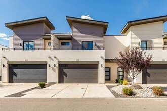 Building Photo - 613 Eureka Aly