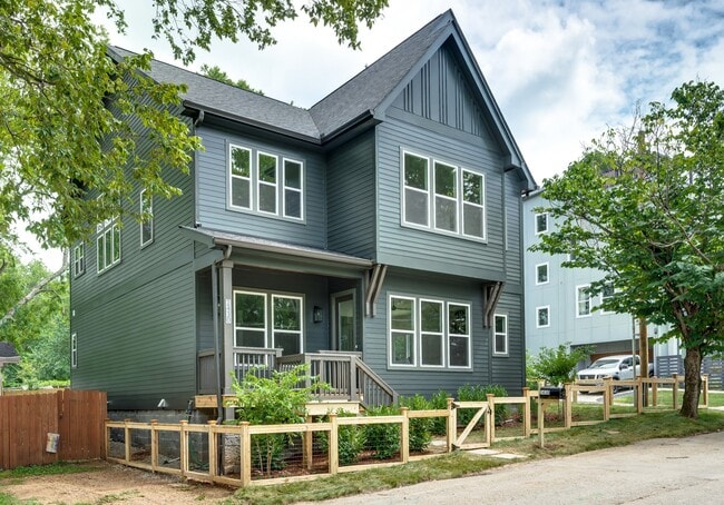 Photo - 2430 Little Ave (Nashville, TN) House
