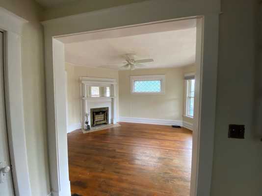 Building Photo - larger 2 bedroom upper unit