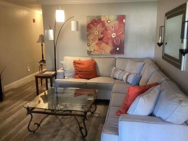 Building Photo - 565 Peerless Way