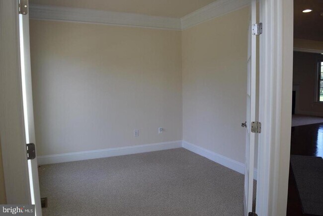 Foto del edificio - 42159 Tecumseh Hills Dr