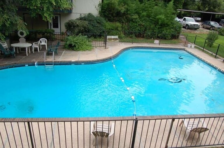 Foto del edificio - Westwood Apartments