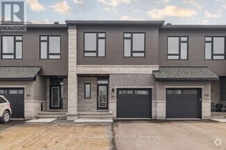 Building Photo - 151 Bristol Cres