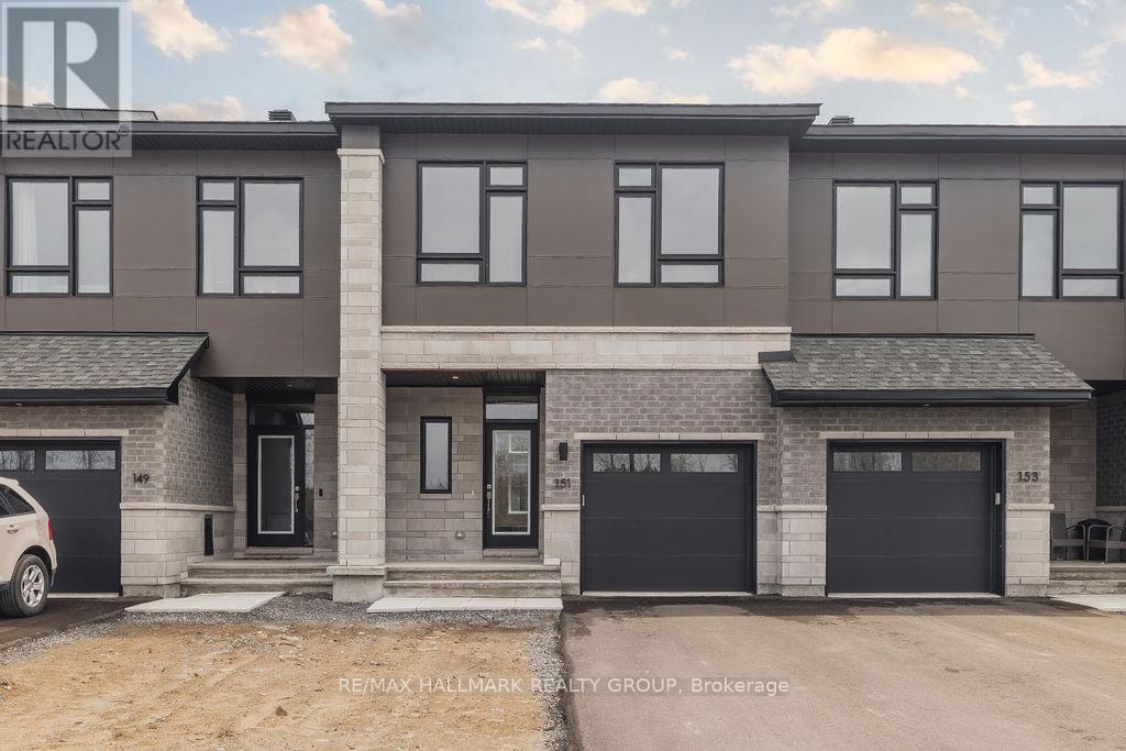 Photo principale - 151 Bristol Cres