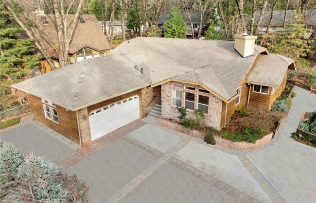 Foto del edificio - 14648 Lafayette Cir