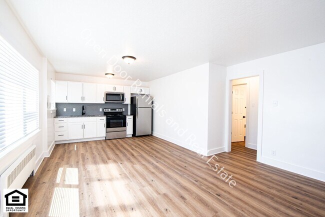 Foto del edificio - 1823 Griswold Dr