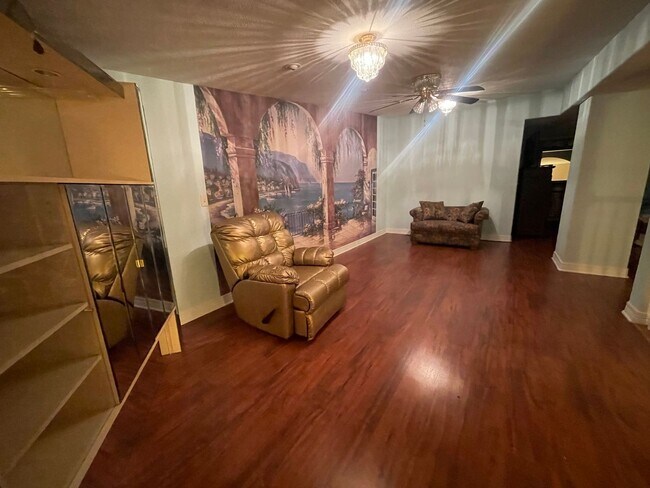 Foto del edificio - Furnished 3 bedroom 3 bath Apartment in Morningside Community, Blue Eye MO