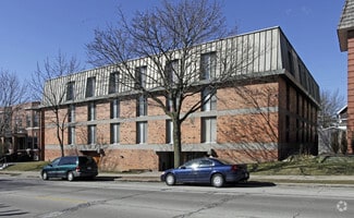 Building Photo - 3055 Oakland