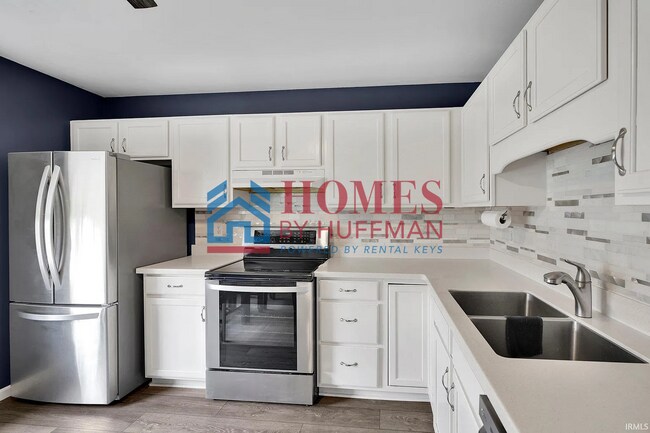 Foto del edificio - Three Bedroom | Fenced in Yard | Westside
