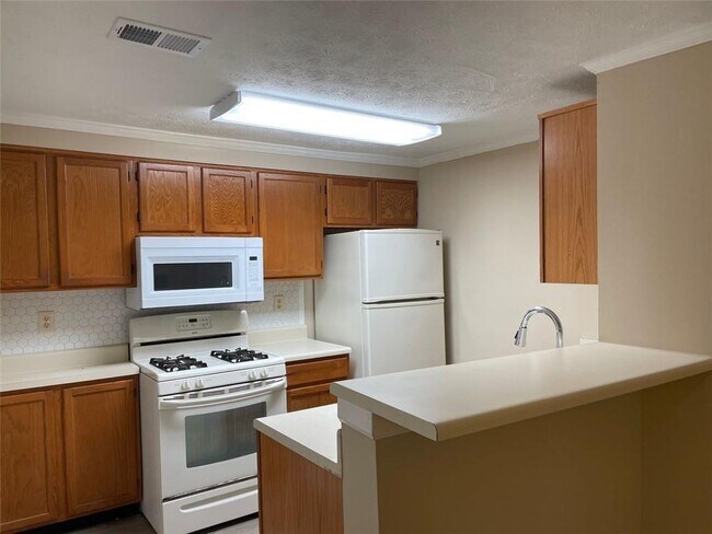 Foto del edificio - 6381 Wedgewood Trce