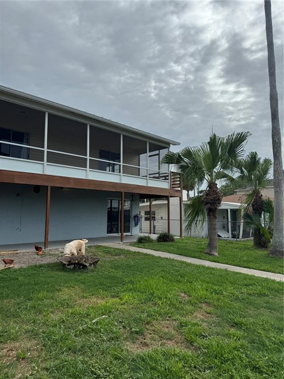 Foto del edificio - 7035 McCray Dr